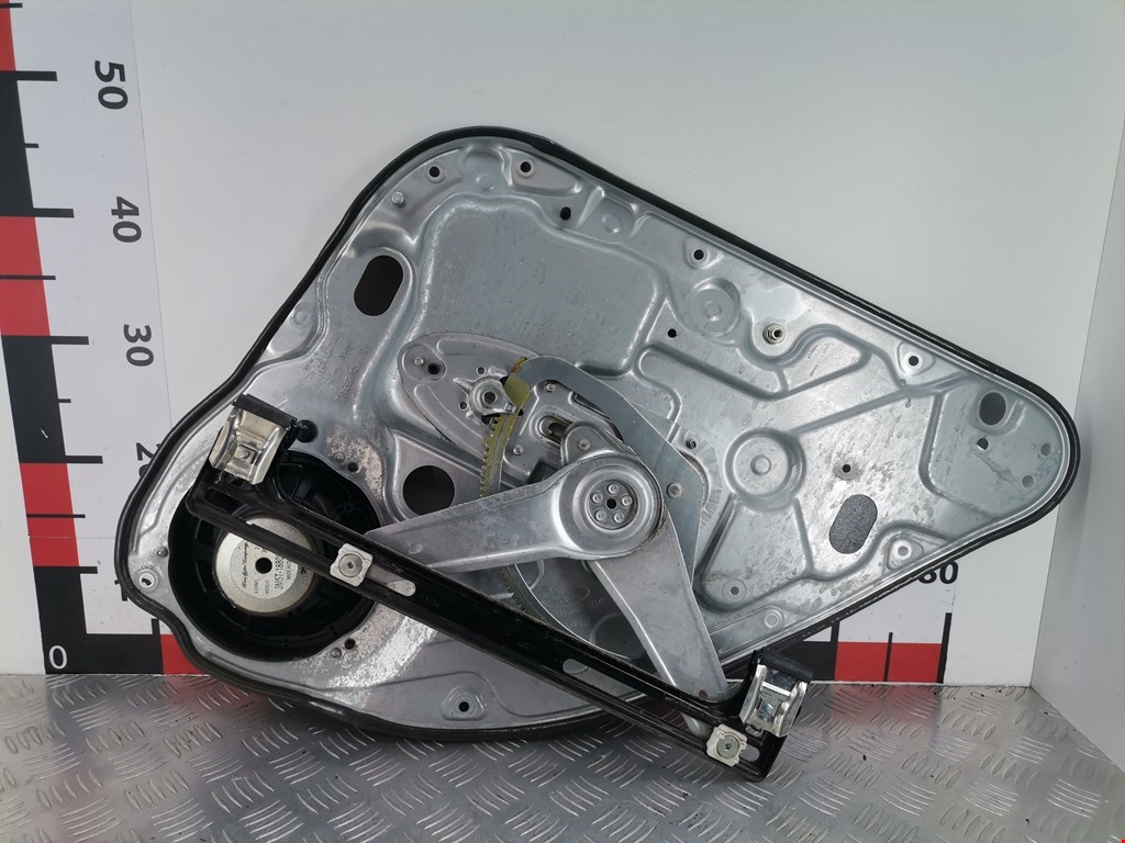 Стеклоподъемник задний левый FORD Kuga 2008-2012