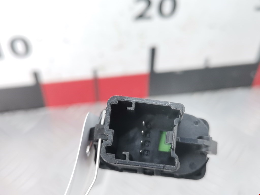 Кнопка стеклоподъемника FORD Kuga 2008-2012