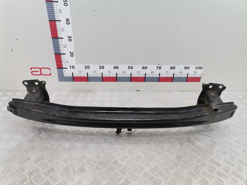 Усилитель переднего бампера (передний) VOLKSWAGEN Golf V 2003-2009