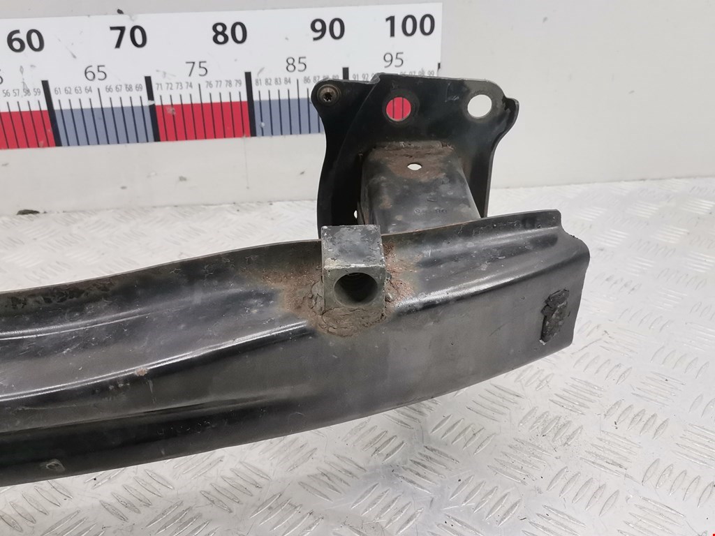 Усилитель переднего бампера (передний) VOLKSWAGEN Golf V 2003-2009