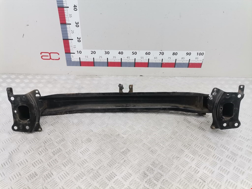 Усилитель переднего бампера (передний) VOLKSWAGEN Golf V 2003-2009