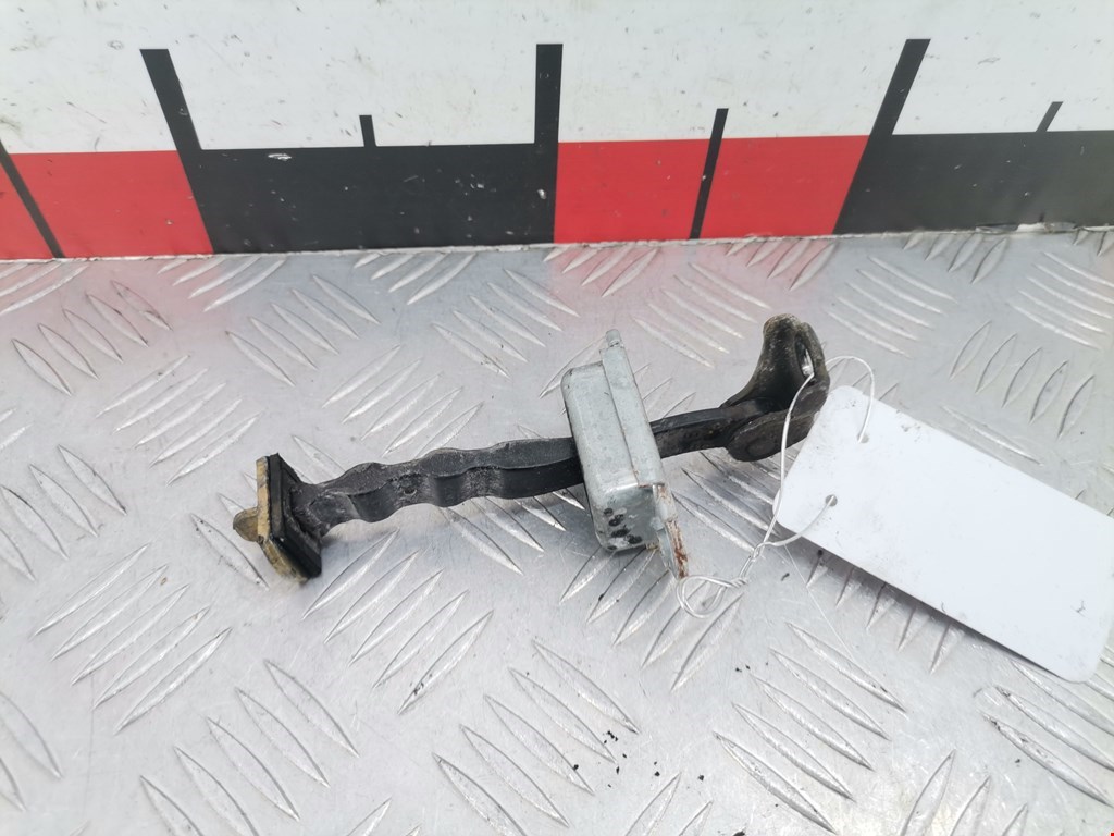 Ограничитель открывания двери NISSAN Pathfinder R51M 2004-2014