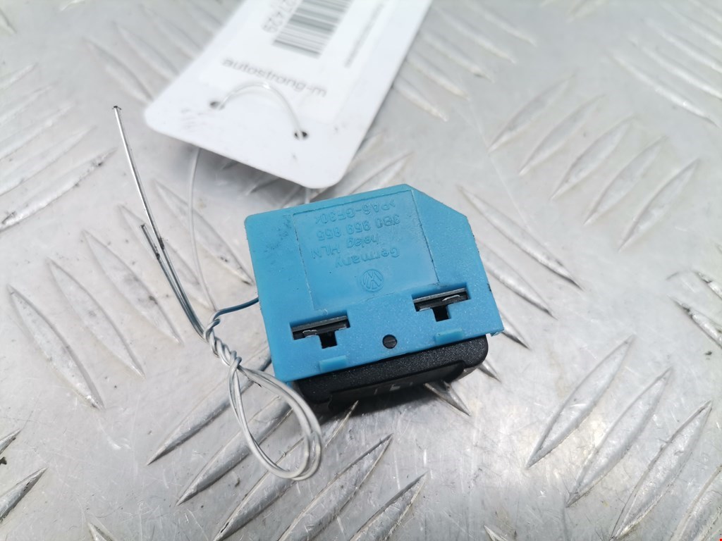 Кнопка стеклоподъемника SKODA Octavia A4 1U- 1997-2010