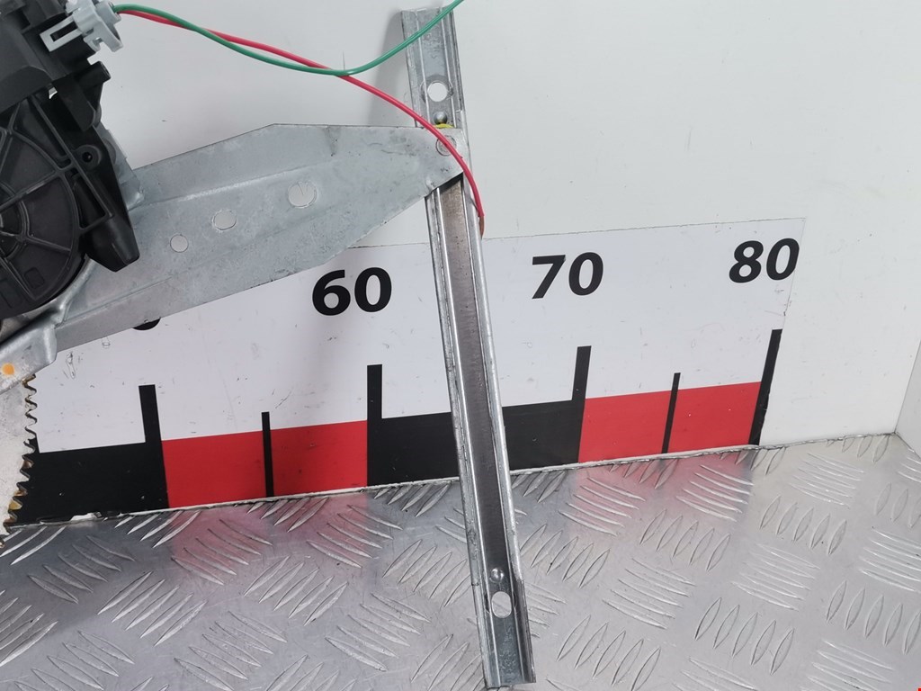 Стеклоподъемник задний правый NISSAN Note E11 2005-2014