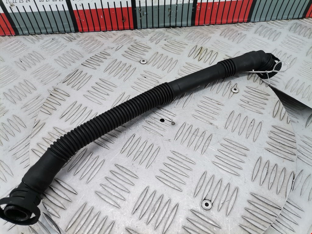 Патрубок вентиляции картерных газов BMW 5-Series (E39) (1995-2004)