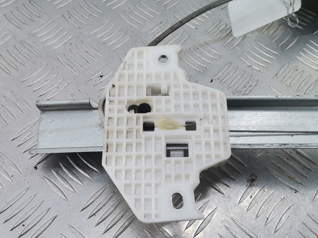 Стеклоподъемник задний левый HYUNDAI Matrix 2001-2010