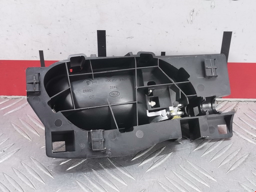 Ручка дверная задняя внутренняя левая CITROEN C5 II 2007-2017