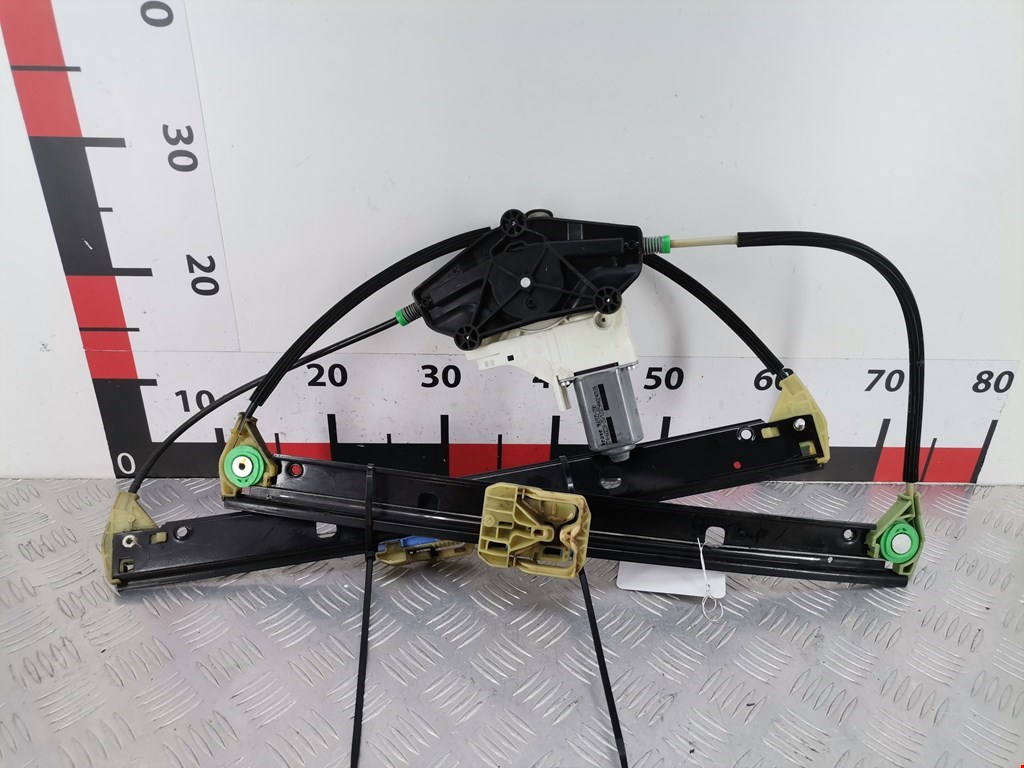 Стеклоподъемник передний левый AUDI A4 B8 2007-2015