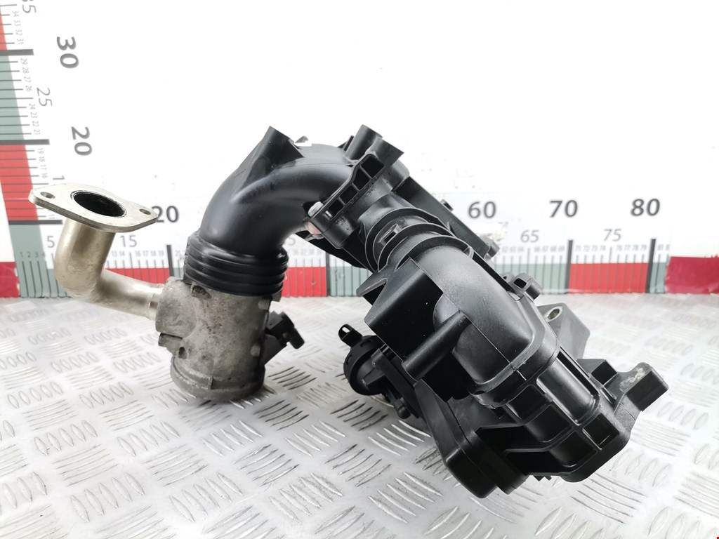 Коллектор впускной MERCEDES-BENZ C-Class C-klasse W204 2007-2015