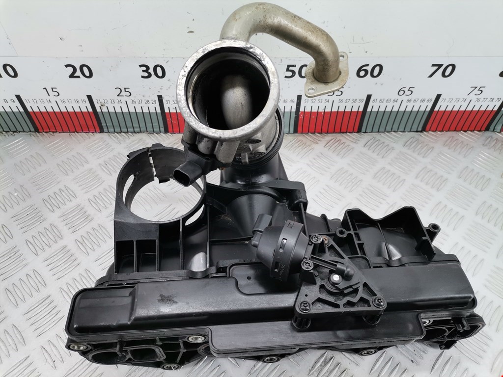 Коллектор впускной MERCEDES-BENZ C-Class C-klasse W204 2007-2015