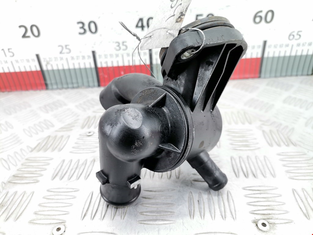 Корпус термостата VOLKSWAGEN Passat CC 2008-2017