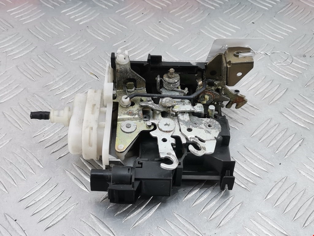 Замок двери передней правой AUDI A3 8L 1996-2003