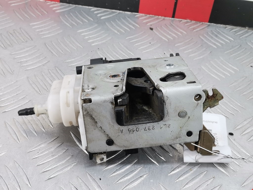 Замок двери передней правой AUDI A3 8L 1996-2003