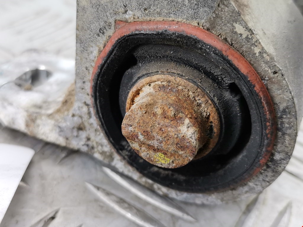 Рычаг передний левый PEUGEOT Partner 1996-2009