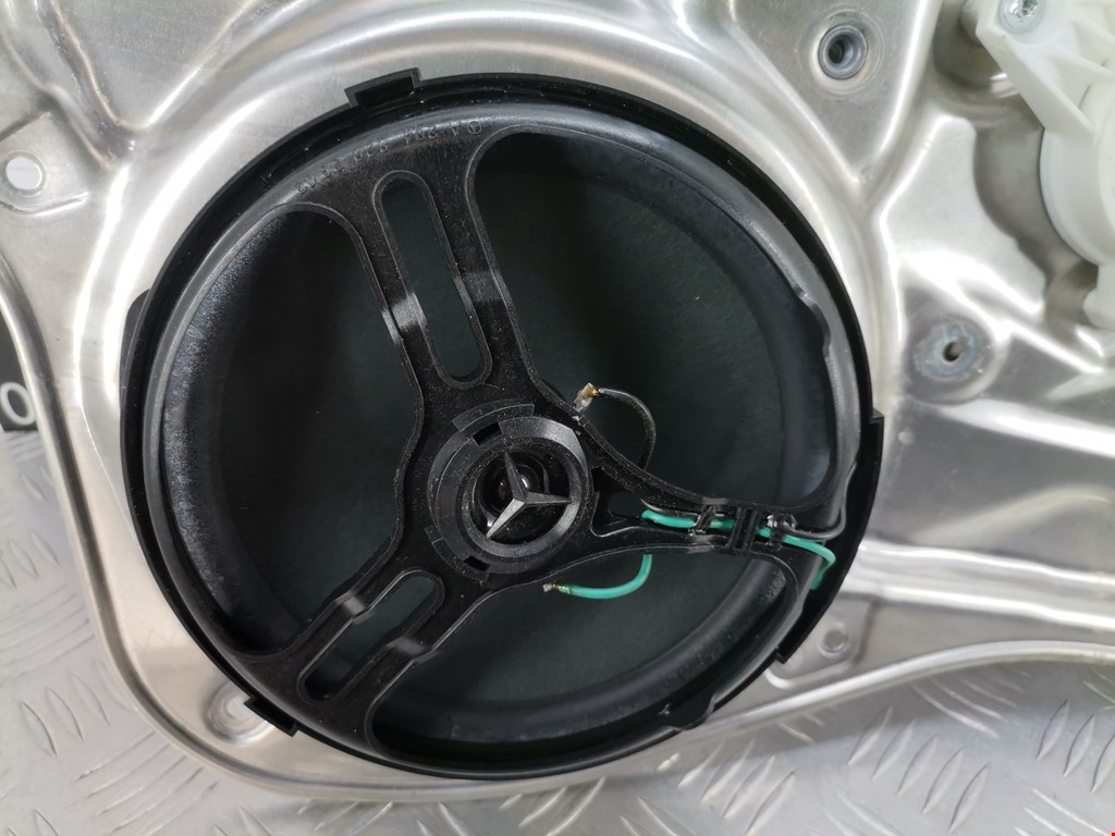 Стеклоподъемник задний левый MERCEDES-BENZ C-Class C-klasse W204 2007-2015