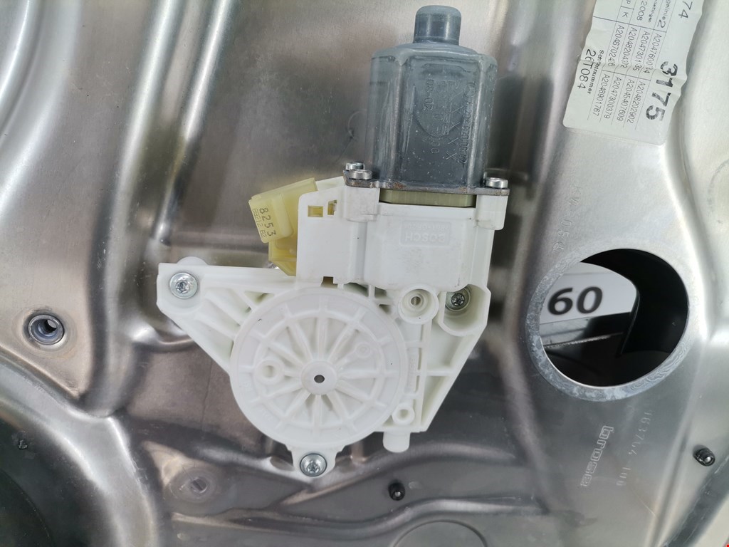 Стеклоподъемник задний левый MERCEDES-BENZ C-Class C-klasse W204 2007-2015