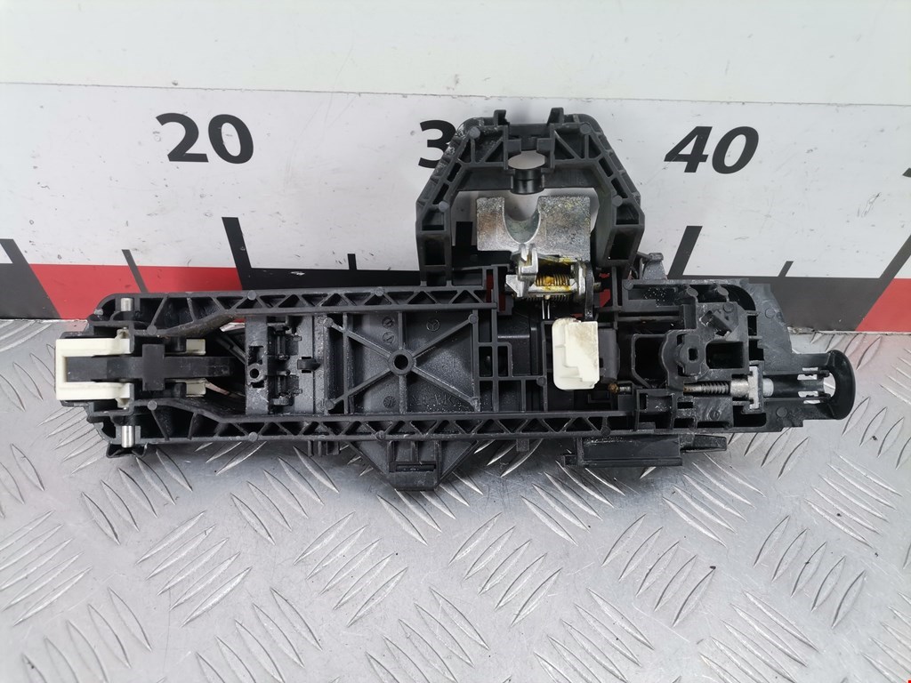 Ручка двери задней наружная левая MERCEDES-BENZ C-Class C-klasse W204 2007-2015