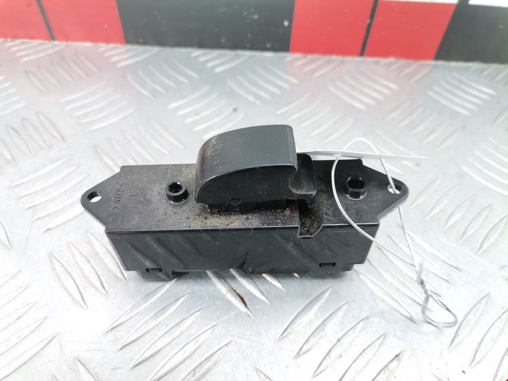 Кнопка стеклоподъемника PEUGEOT 4007 2007-2012