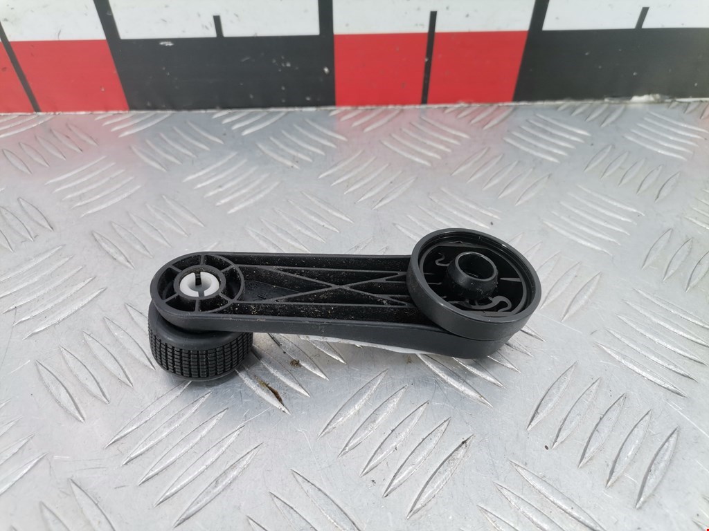 Ручка стеклоподъемника SKODA Octavia A5 1Z- 2004-2013