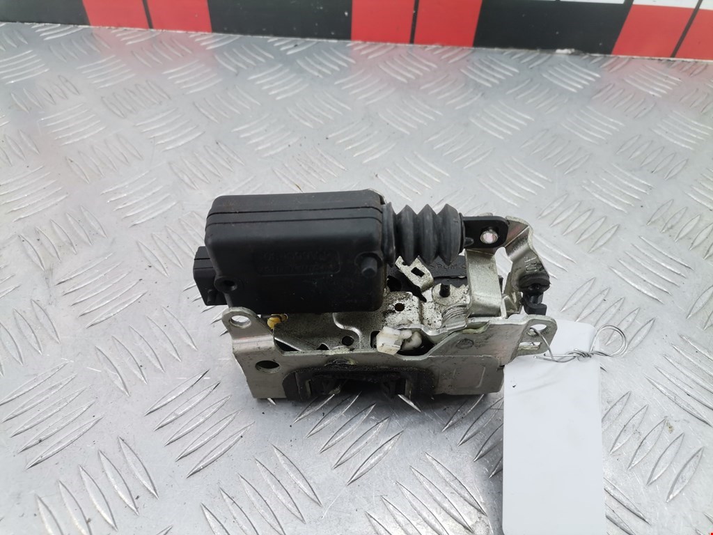 Замок двери задней правой DACIA Sandero 2008-2012