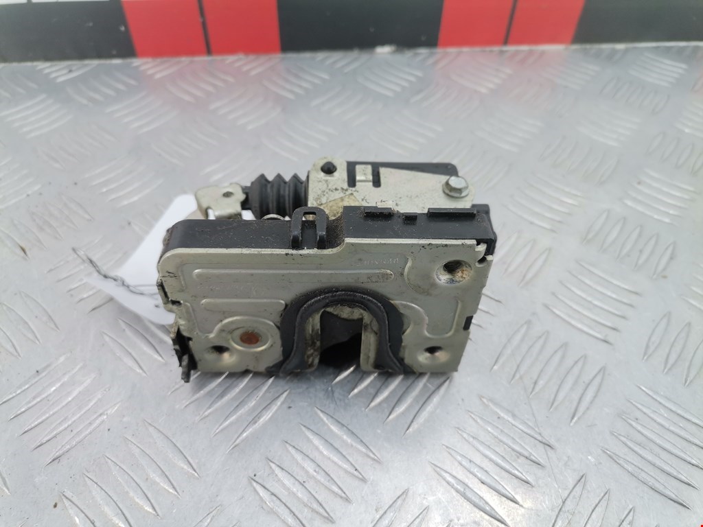 Замок двери задней правой DACIA Sandero 2008-2012