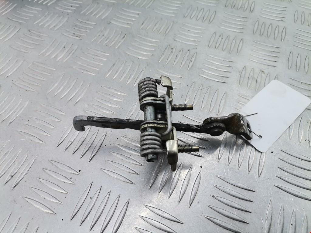 Ограничитель открывания двери DACIA Sandero 2008-2012