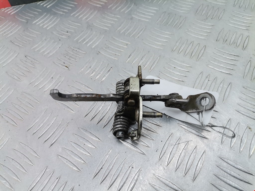 Ограничитель открывания двери DACIA Sandero 2008-2012