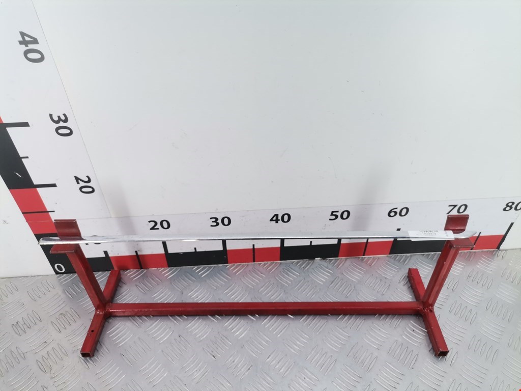 Накладка декоративная (молдинг) двери задней правой Mercedes C-Class (W204) (2006-2015)