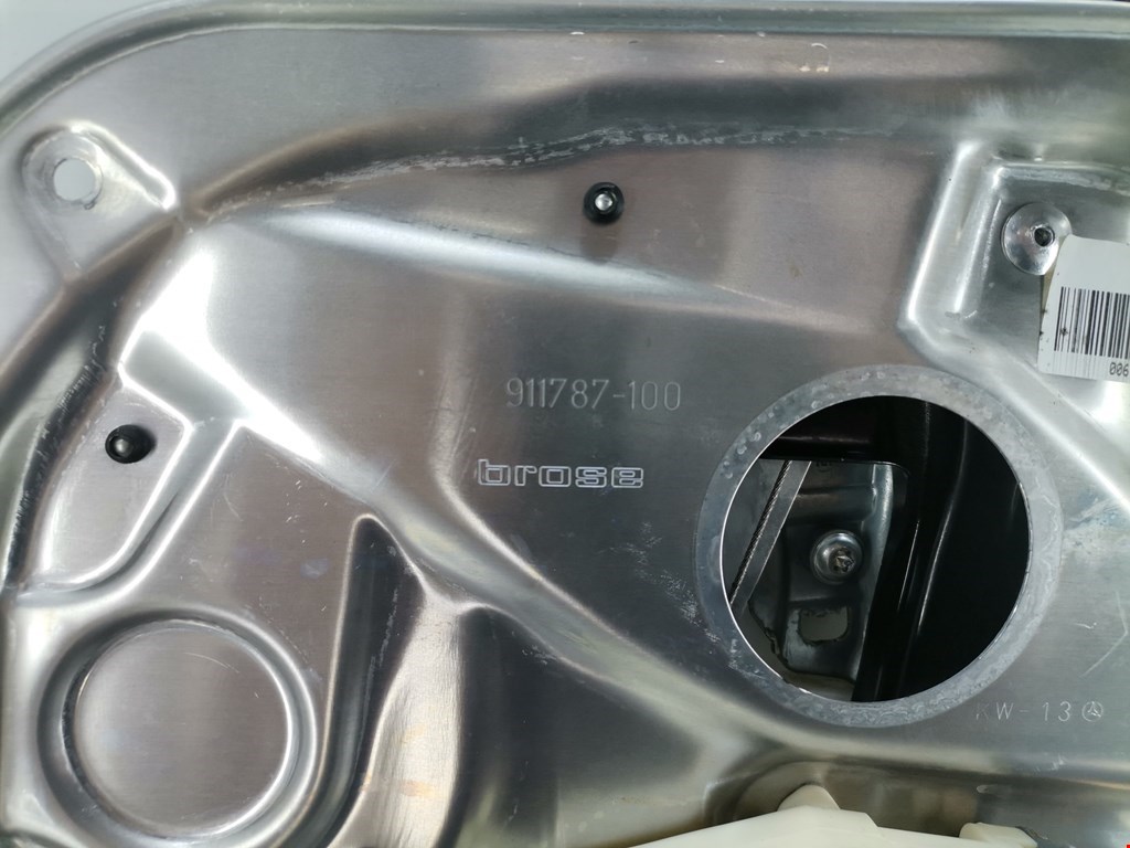 Стеклоподъемник задний правый MERCEDES-BENZ C-Class C-klasse W204 2007-2015