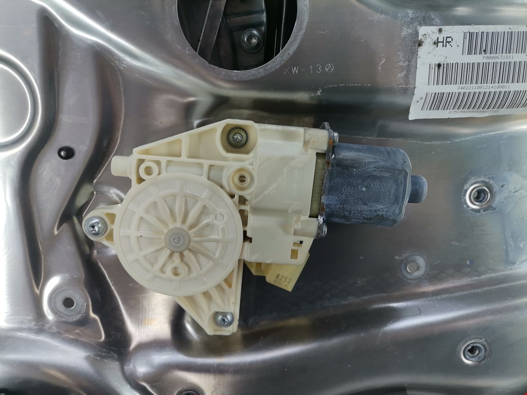 Стеклоподъемник задний правый MERCEDES-BENZ C-Class C-klasse W204 2007-2015