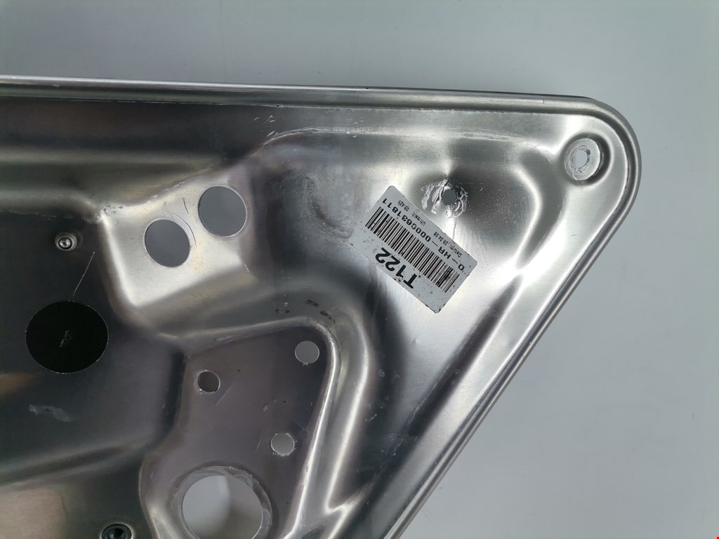 Стеклоподъемник задний правый MERCEDES-BENZ C-Class C-klasse W204 2007-2015