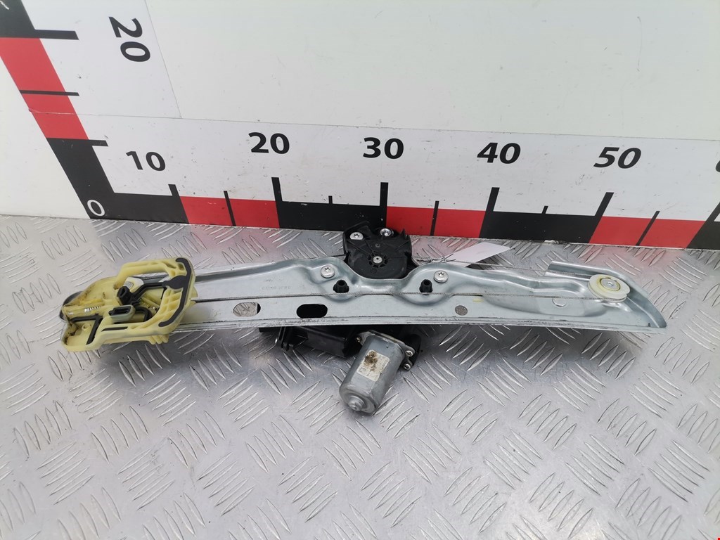 Стеклоподъемник задний левый OPEL Astra K 2015-2021