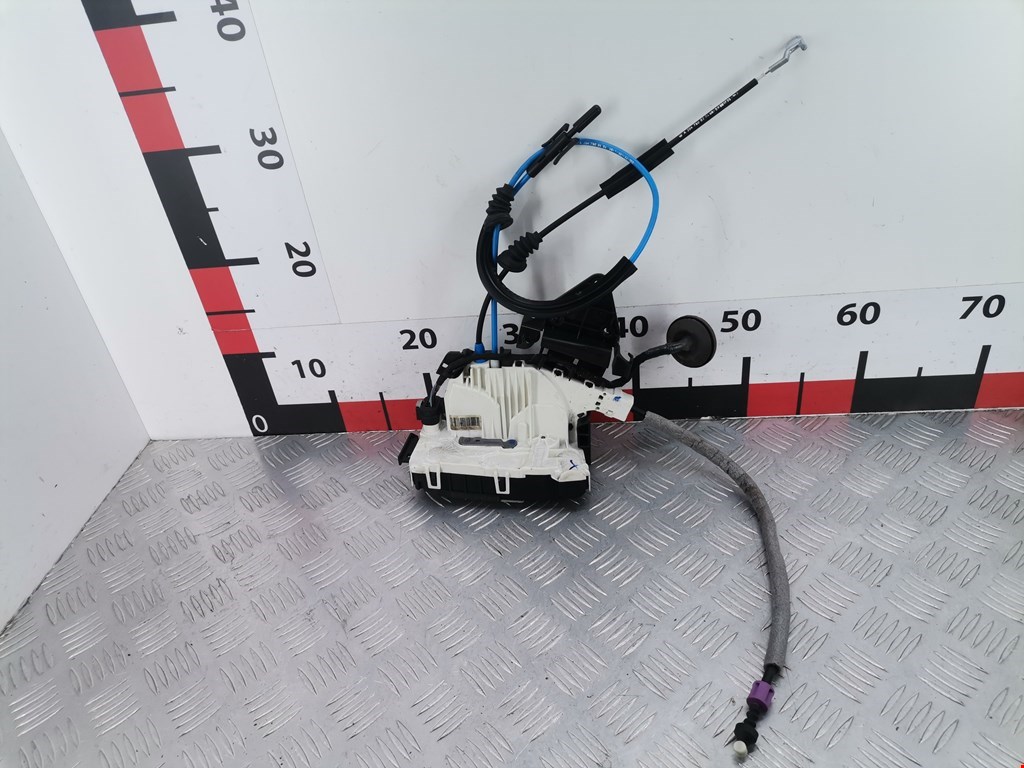 Замок двери задней правой MERCEDES-BENZ C-Class C-klasse W204 2007-2015