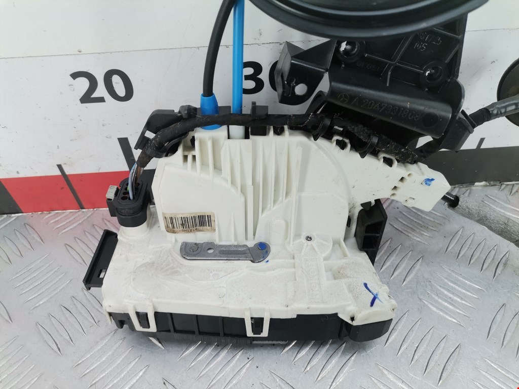 Замок двери задней правой MERCEDES-BENZ C-Class C-klasse W204 2007-2015