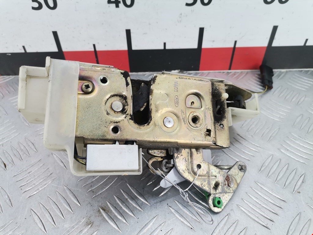 Замок двери задней левой FORD Mondeo I 1993-1996