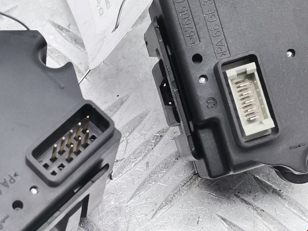 Переключатель поворотов подрулевой BMW 6er E63/E64 2003-2011