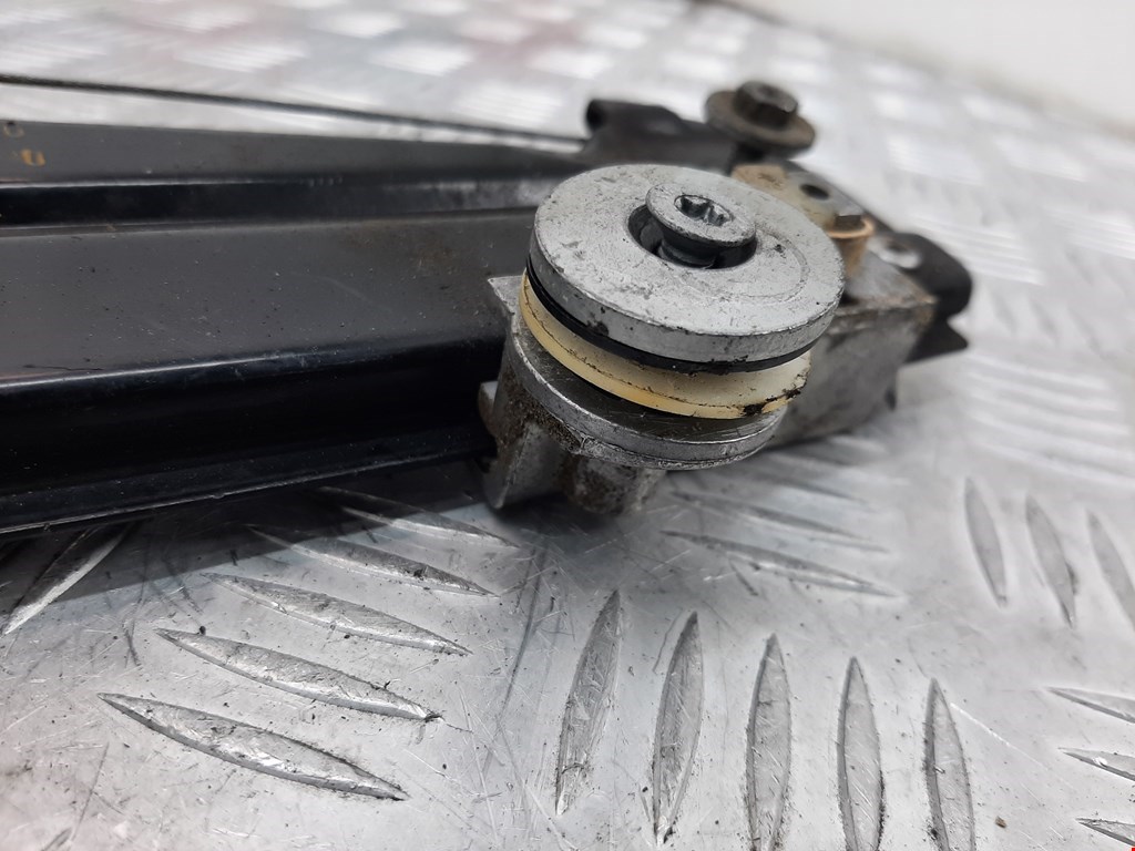 Стеклоподъемник задний левый BMW 5er 5 серия E60/E61 2003-2010