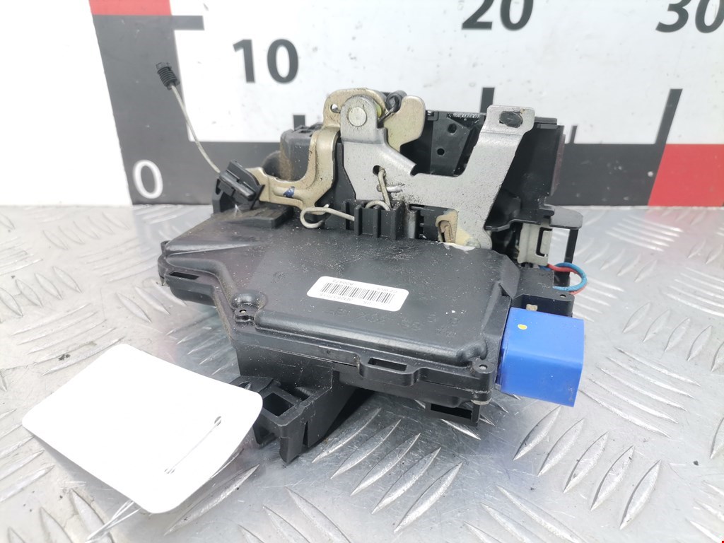 Замок двери передней левой SKODA Octavia A5 1Z- 2004-2013