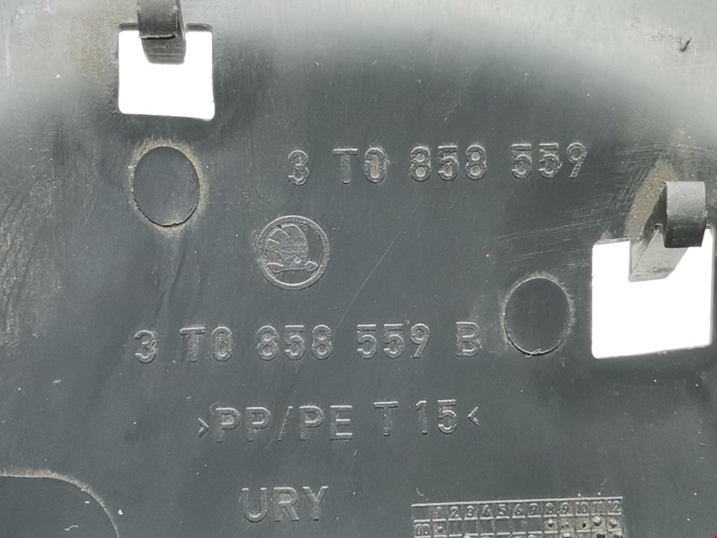 Кожух рулевой колонки SKODA Octavia A5 1Z- 2004-2013