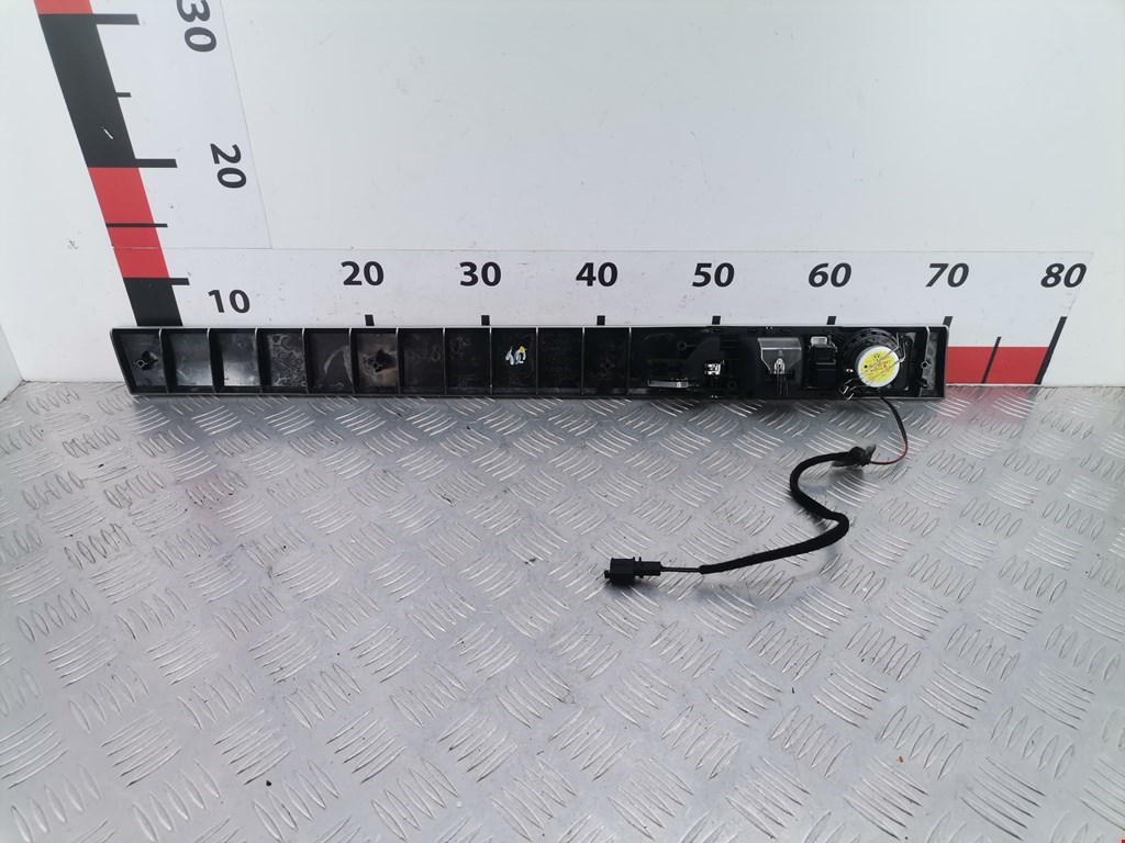 Ручка дверная задняя внутренняя правая VOLKSWAGEN Touareg 2002-2010