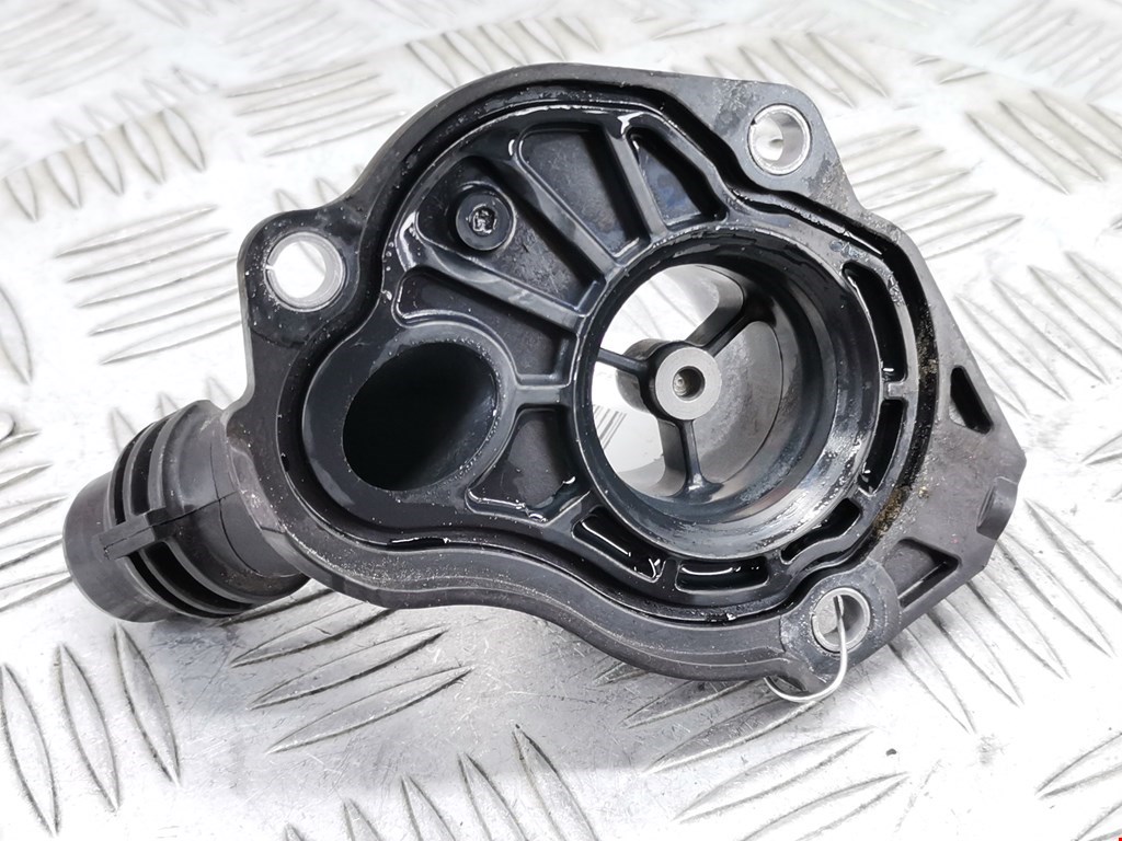Корпус термостата BMW 5er 5 серия F10/F11/F07 2009-2017
