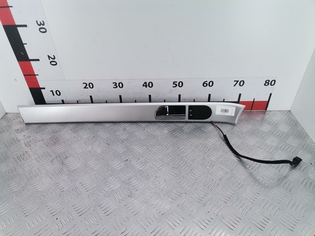 Ручка дверная передняя внутренняя левая VOLKSWAGEN Touareg 2002-2010