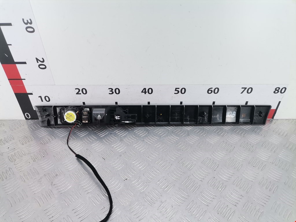 Ручка дверная передняя внутренняя левая VOLKSWAGEN Touareg 2002-2010