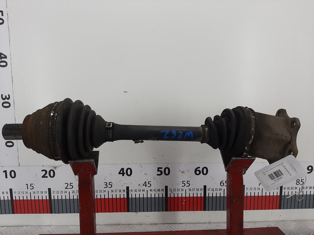 Полуось передняя левая (приводной вал шрус) Volkswagen Passat 6 (2005-2010)