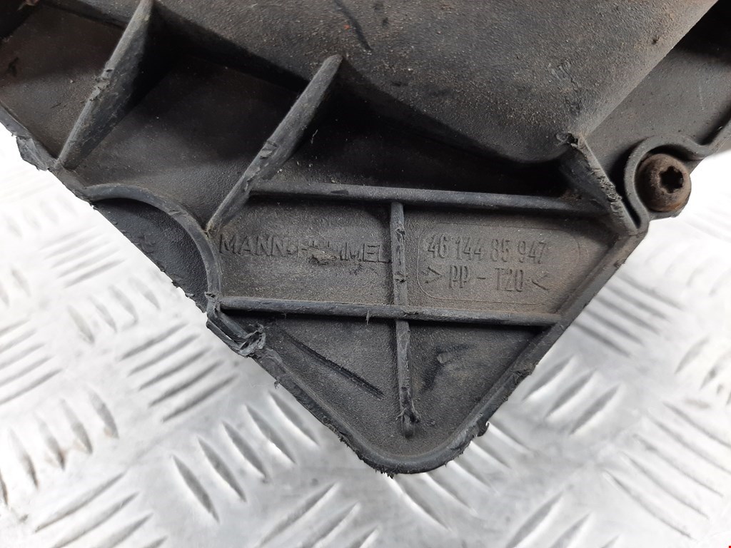 Корпус воздушного фильтра OPEL Zafira B 2005-2012