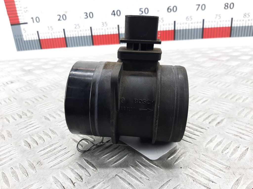 Расходомер воздуха (массметр, датчик ДМРВ) VOLKSWAGEN Passat B6 2005-2011