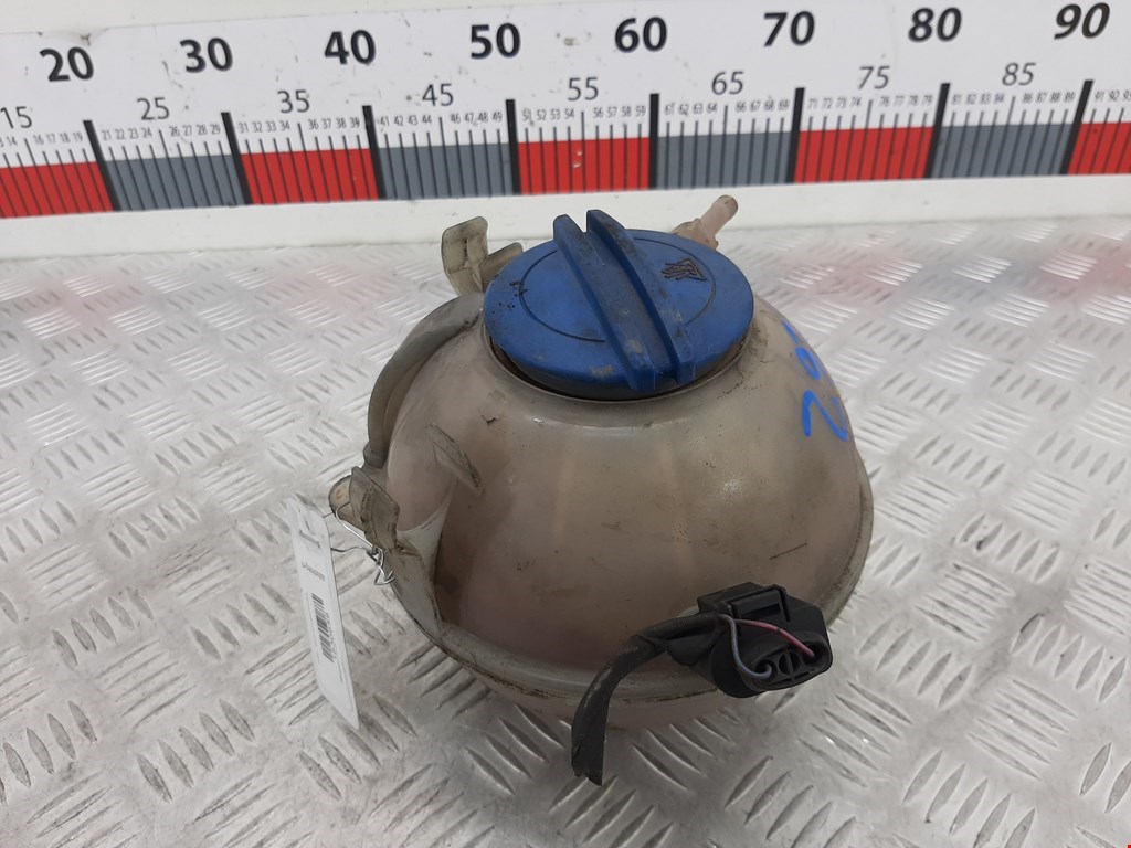 Бачок расширительный VOLKSWAGEN Passat B6 2005-2011