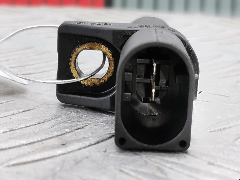 Датчик положения коленвала MERCEDES-BENZ C-Class C-klasse W204 2007-2015