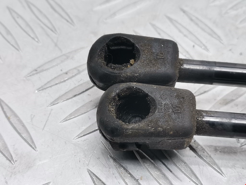 Амортизатор крышки (двери) багажника OPEL Corsa D 2006-2014