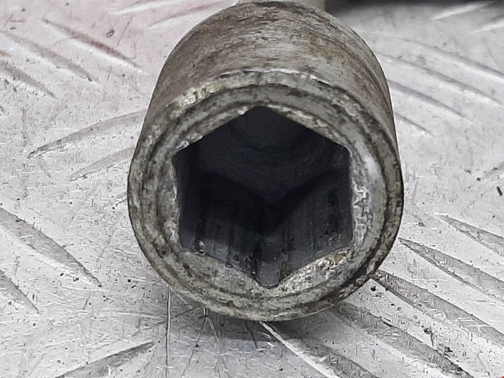 Ключ балонный SSANG YONG Rodius 2004-2013